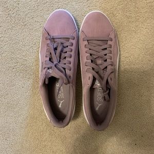 Puma tennis shoes NWOT